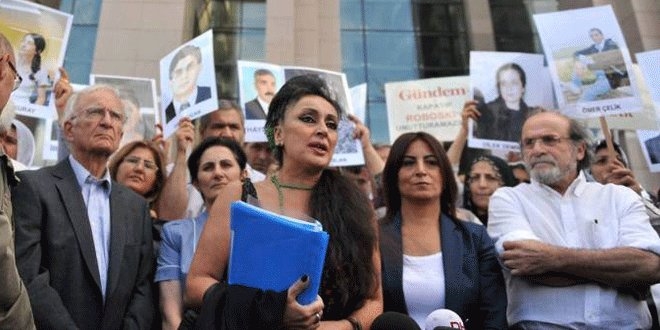 Kapatılan Özgür Gündem'e ve Eren Keskin'in evine baskın!