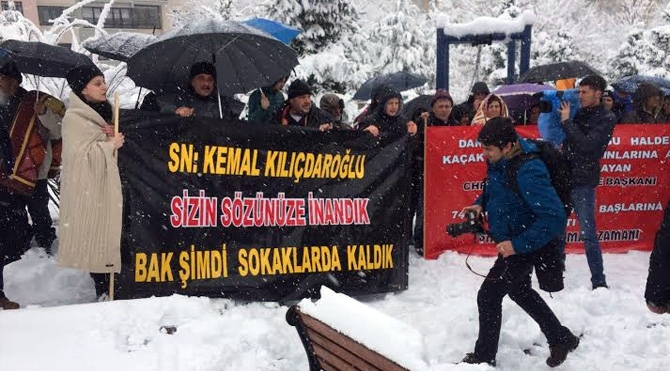 Kılıçdaroğlu’nun evinin önünde protesto!