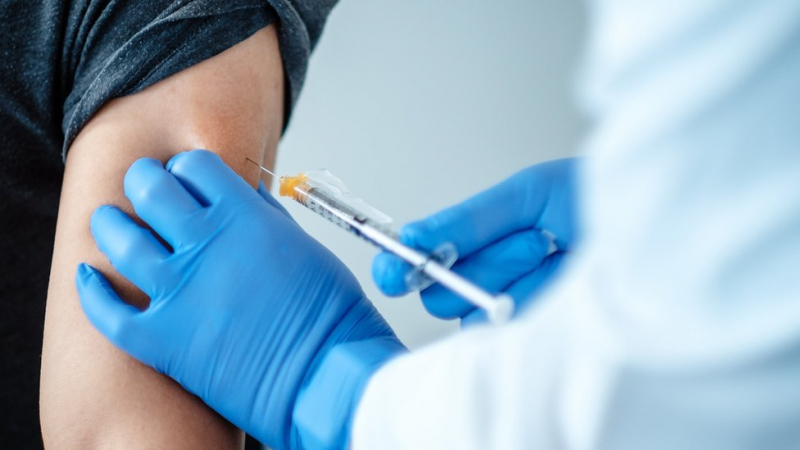 Koca: 11 Aralık’ta sağlık çalışanlarına aşı yapmaya başlıyoruz