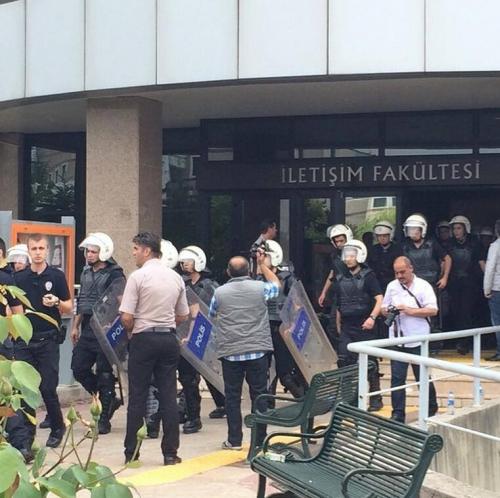 Kocaeli Üniversitesi'nde Lice protestosu: 17 gözaltı