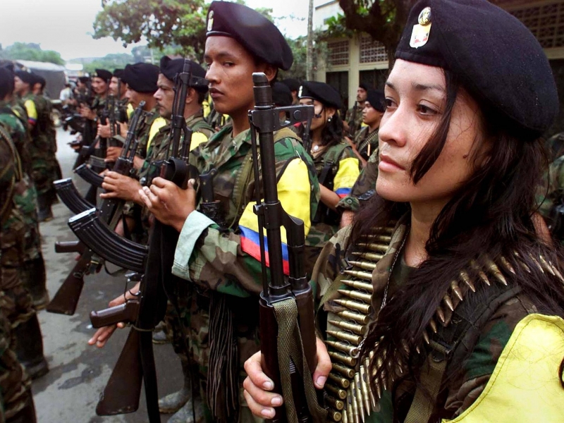 Kolombiya: FARC 'terör örgütleri listesi'nden çıkarılsın!