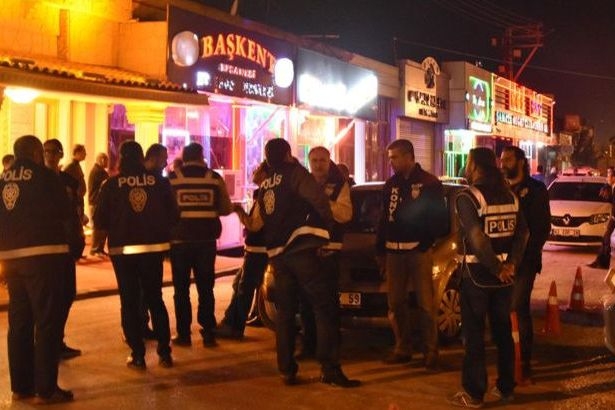 Konya'da içkili mekanlara 400 polisle operasyon!