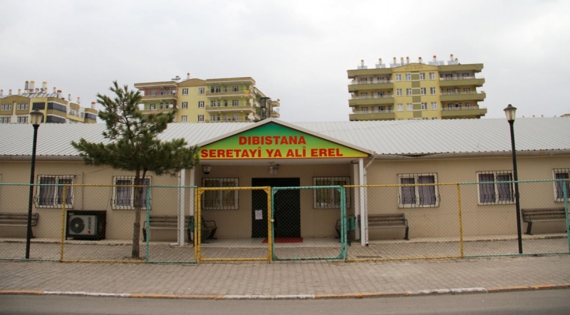 Kürtçe eğitim veren okul kapatıldı!