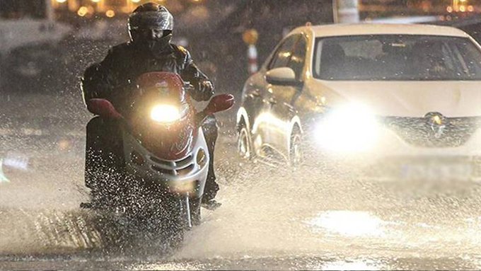 Kuvvetli fırtına ve rüzgâr nedeniyle motosiklet ve motokuryelere yasak