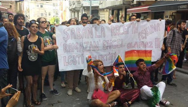 LGBTİ eylemindeki o pankart için karar verildi