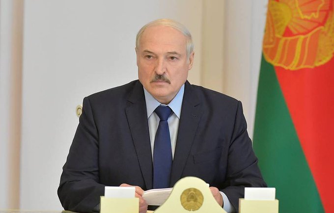 Lukaşenko: Oyları yeniden sayalım dedim, kabul etmediler