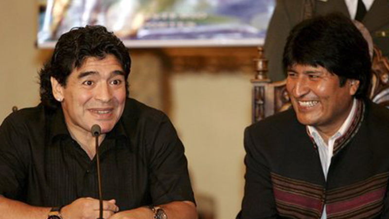 Maradona’dan ABD darbesiyle istifaya zorlanan Bolivya Devlet Başkanı Morales’e destek