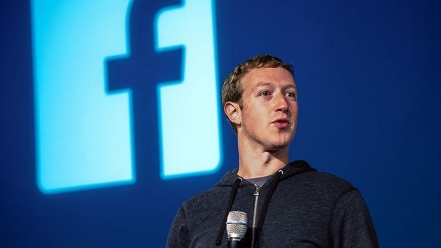 Facebook'ta Mark Zuckerberg'i engellemek isteyince şok oldu!
