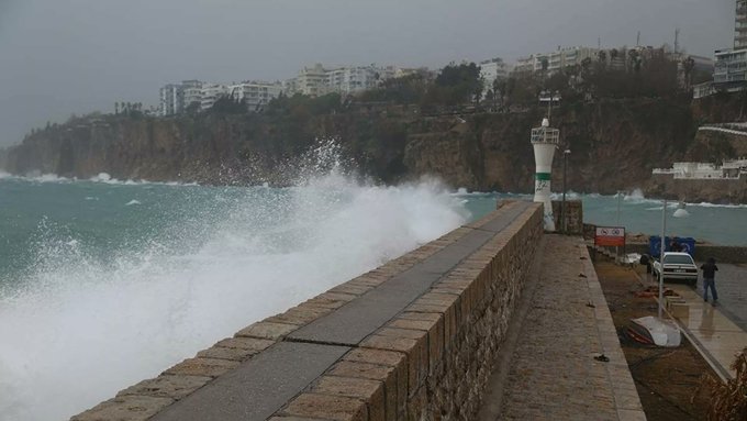 Marmara Bölgesi'nde 7 il için fırtına uyarısı