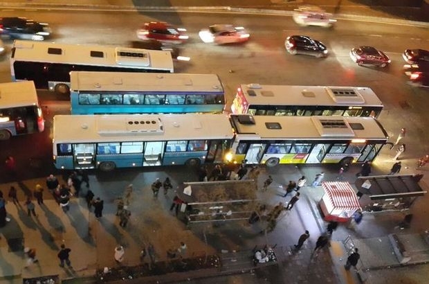 Mecidiyeköy meydanında iki yolcu otobüsü çarpıştı !
