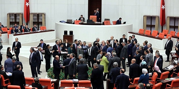 Mecliste 'Kürdistan' tartışması