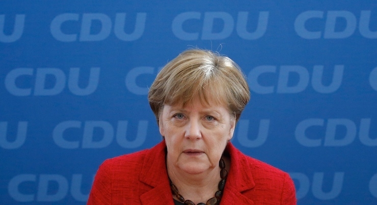 Merkel: Erdoğan şiiri için ‘Kasten yaralayıcı’ demem hataydı!