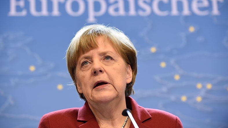 Merkel, o komedyen hakkında soruşturma açılmasını kabul etti!