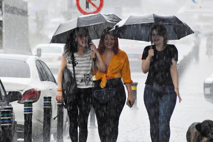 Meteoroloji: '4 gün boyunca kuvvetli sağanak yağış etkili olacak'