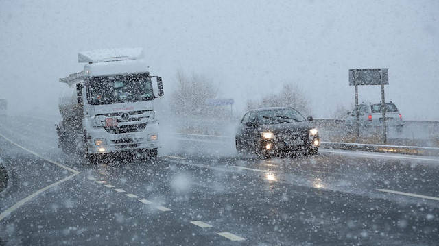 Meteoroloji: İstanbul'a kar geliyor