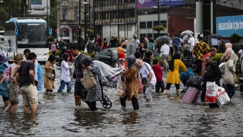 Meteorolojiden İstanbul'a su baskını uyarısı