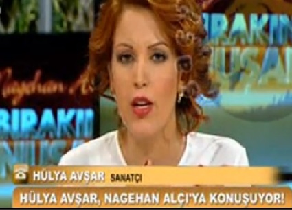 Nagehan Alçı ve Hülya Avşar canlı yayında kavga etti!