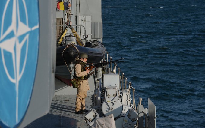 NATO gemileri Karadeniz'e girdi