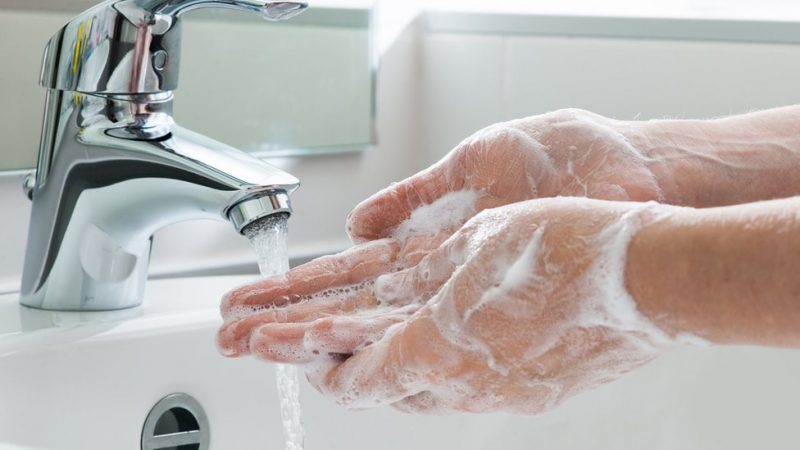 Neden sabun, Koronavirüs'ten korunmak için el jelinden daha etkili?