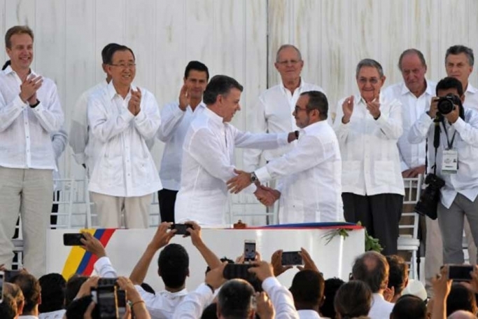 Nobel Barış Ödülü, FARC'la barış anlaşması imzalayan Kolombiya Devlet Başkanı Juan Manuel Santos'a verildi!