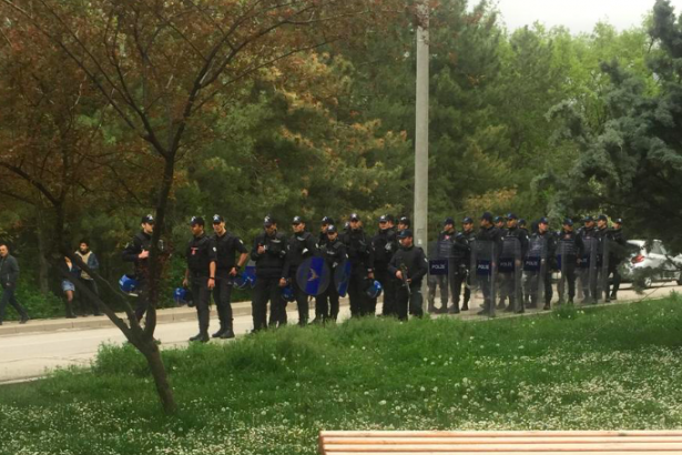ODTÜ'de onur yürüyüşüne polis müdahalesi