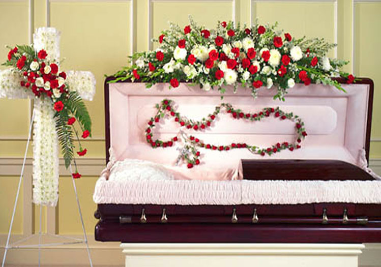 'Öldü’ sanılan kadın cenaze evinde gözlerini açtı