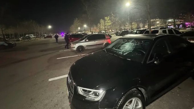 Otoparka düzenlenen saldırıda 35 aracın camları kırıldı