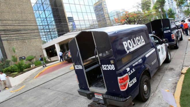 Panama Belgeleri: Mossack Fonseca'ya polis baskını!