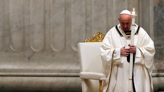 Papa: Ayasofya'yı düşünüyorum ve derin acı duyuyorum