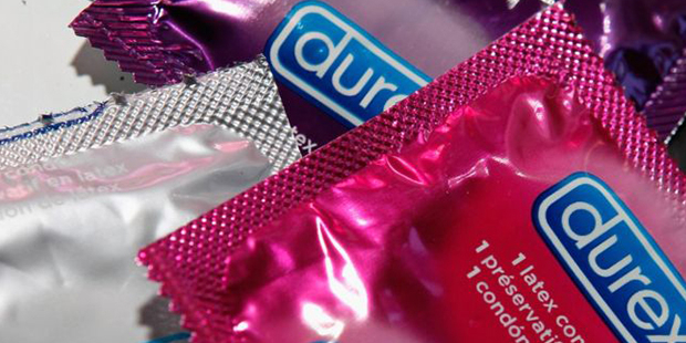 Patlama riski nedeniyle bazı prezervatifler toplatılıyor!