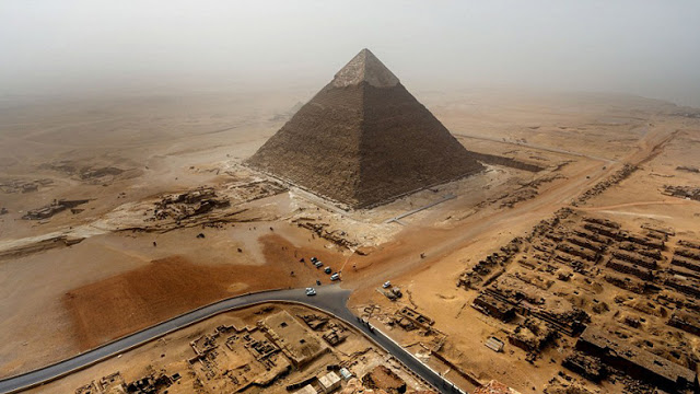 Piramitlerin nasıl yapıldığının gizemi 3 bin yıllık günlükle çözüldü