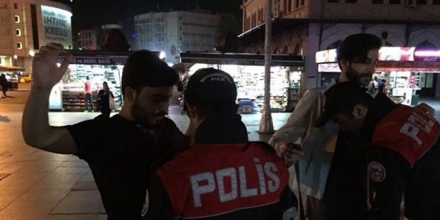 Polisler İstanbul'da güvenlik denetimi yaptı!