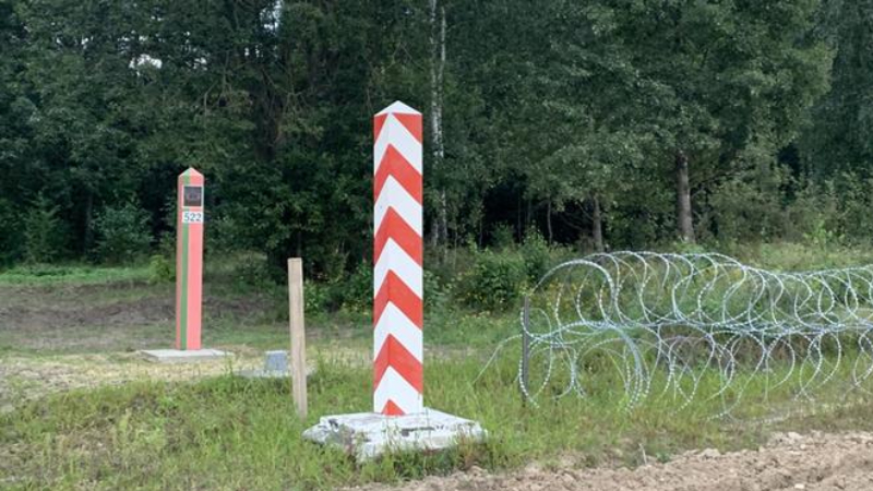 Polonya, kaçak göçmen akınını durdurmak için sınırına telden duvar örecek