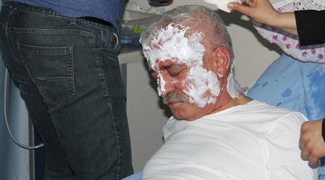 Protestocuların arasında bulunan CHP'li vekil hastanelik oldu!
