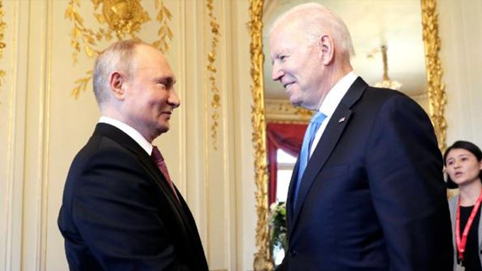 Putin'den Biden'a: Başkalarına saygı duymayı öğrenmeniz lazım