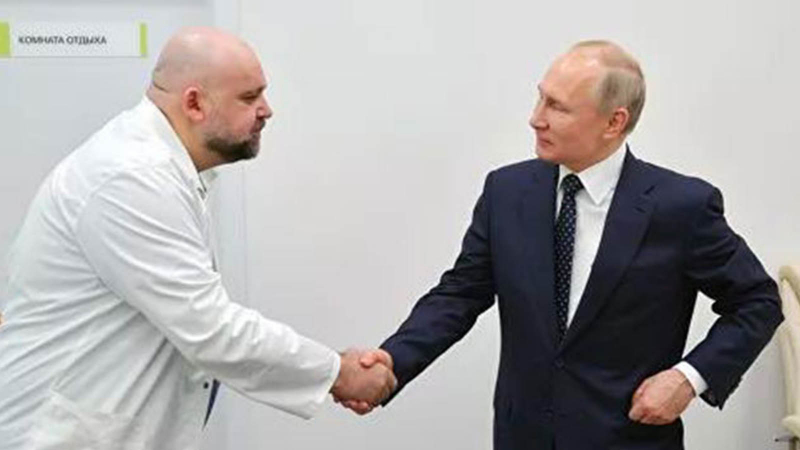 Putin'in ziyaret ettiği hastanenin başhekimi koronavirüse yakalandı