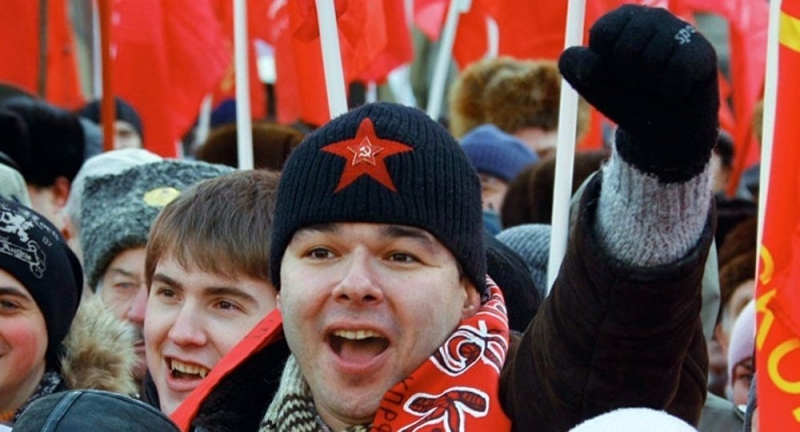 Rus komünistler Kızıl Yıldız'ın patentini almak istiyor!