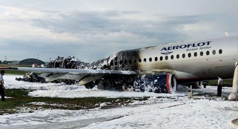 Rusya'da 41 kişinin öldüğü uçağın yolcusu: Uçağa yıldırım çarptı 