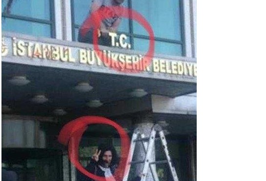 Sabah gazetesi: İBB'ye T.C. eklenmesi sırasında PKK tarafından yapılan ‘zafer işareti’ yapılması dikkat çekti