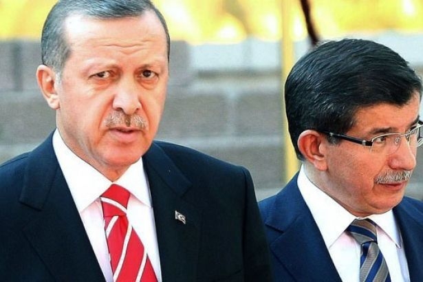Saray'dan Ahmet Davutoğlu açıklaması!