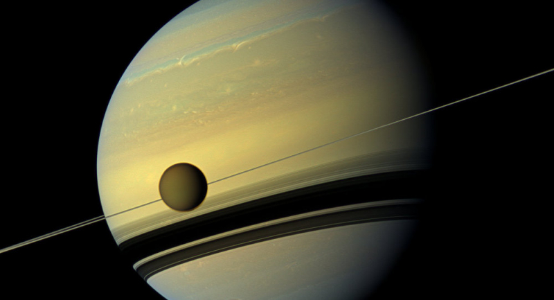 Satürn’ün uydusu Titan’da yaşam var mı? Drone gönderiliyor...