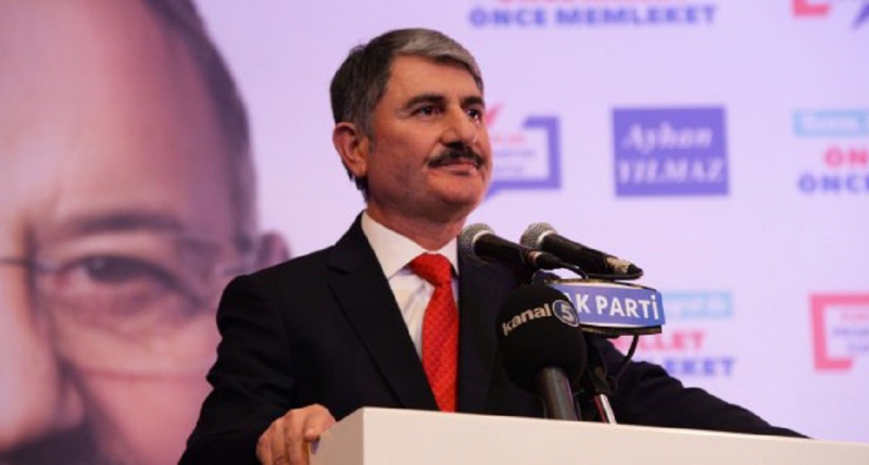 Seçimlerde yüzde 72 oy alan AKP'li Belediye Başkanı Ayhan Yılmaz istifa etti