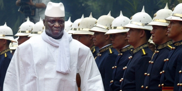 Senegal Ordusu, seçimi kaybeden başkanın OHAL ilan ettiği Gambiya'ya girdi 