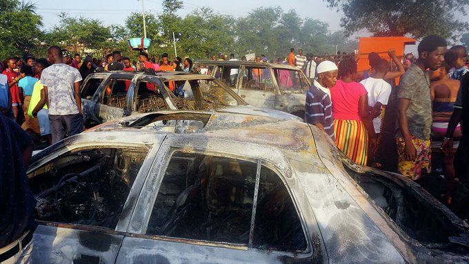 Sierra Leone'de yakıt tankeri patladı: En az 99 kişi hayatını kaybetti 