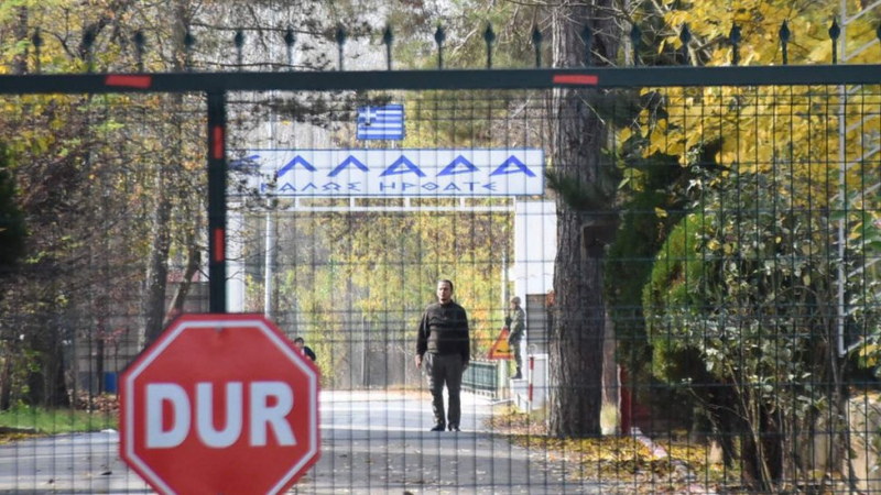 Sınır dışı edilen IŞİD'li Türkiye ile Yunanistan arasında kaldı