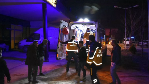 Sinop'ta iki grup arasında çıkan silahlı kavgada 2 kişi öldü, 6 kişi yaralandı