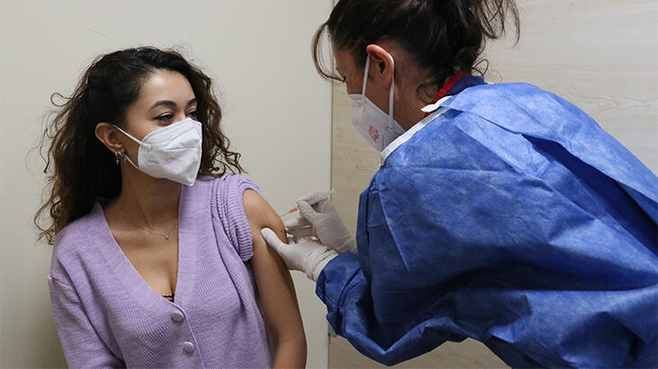 'Sinovac aşısı olan 15 milyon kişiden 2 bin 500'ü Koronavirüs'e yakalandı'