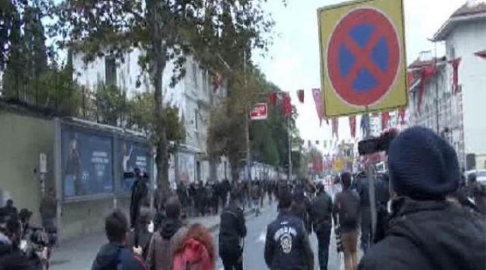 Şişli'de HDP'ye polis müdahalesi