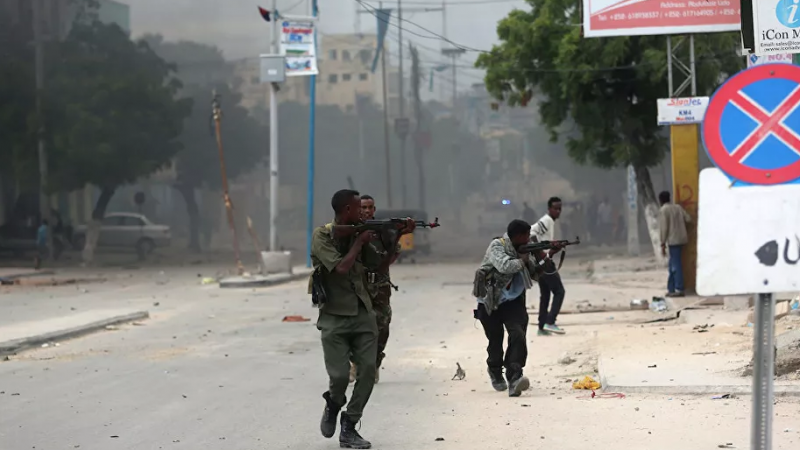 Somali'de cumhurbaşkanı adaylarının kaldığı otel yakınlarında çatışma: 1 asker öldü, 4 asker yaralandı