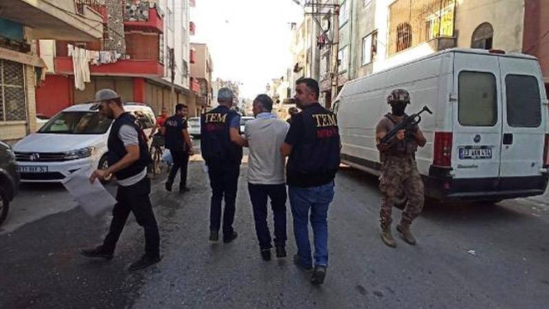 Sosyal medya paylaşımları nedeniyle gözaltına alınan 9 Mersin Büyükşehir Belediyesi çalışanı adliyeye sevk edildi